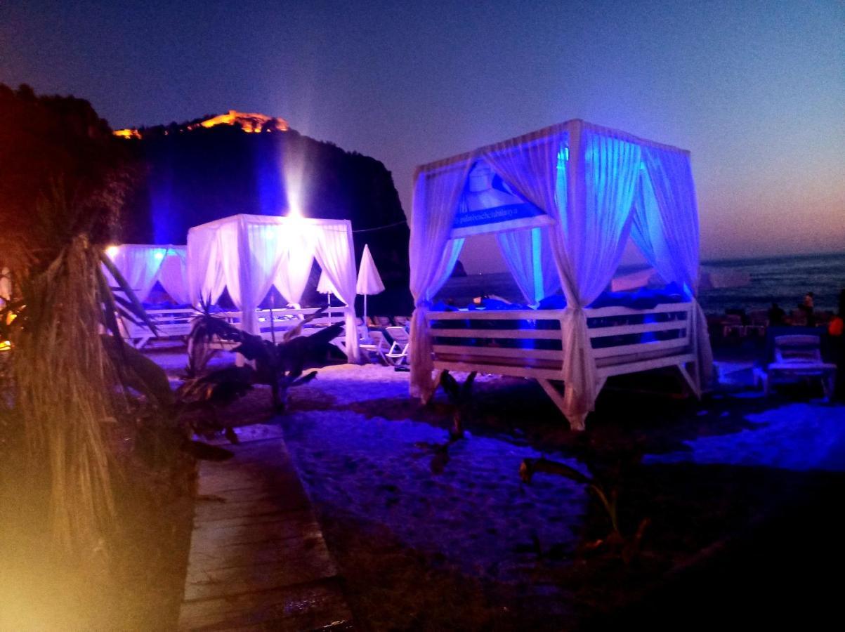 Beautiful Sultan House At Cleopatra Beach 1 With Umbrellas, Balcony, Barbecue, Private 100Mbps Wifi, Smart Tv, Table Games, Vip Trans-Fer - Beautiful Apartmenthouse Alanya Buitenkant foto
